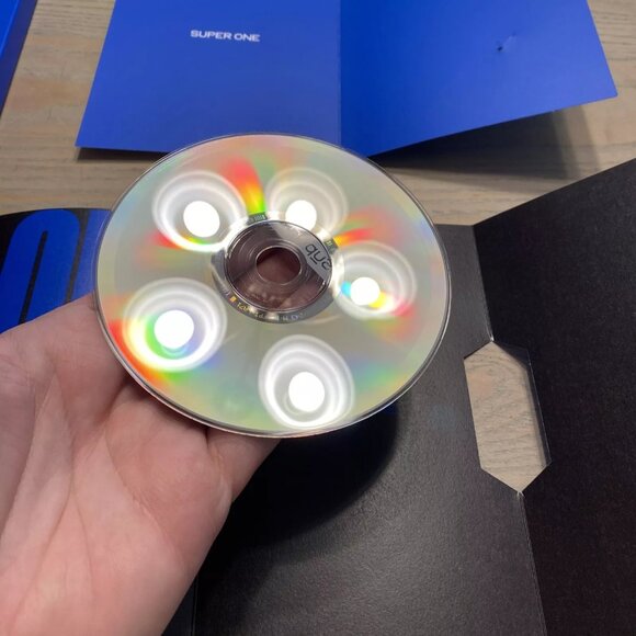 NEW SuperM The 1st Album 'Super One' [Unit B Version - LUCAS & BAEHKYUN & MARK] - Picture 12 of 15